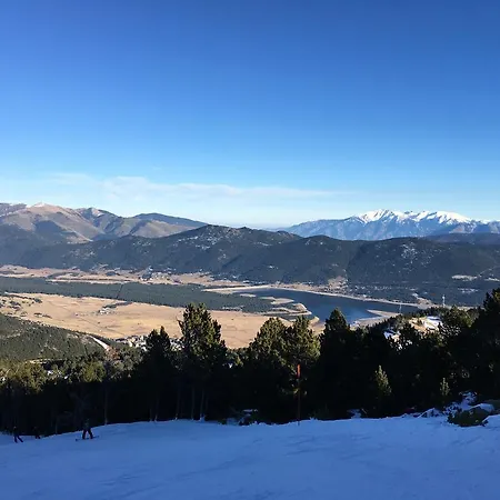 Magnifique Vue Et Montagnes Les Angles (Pyrenees-Orientales)